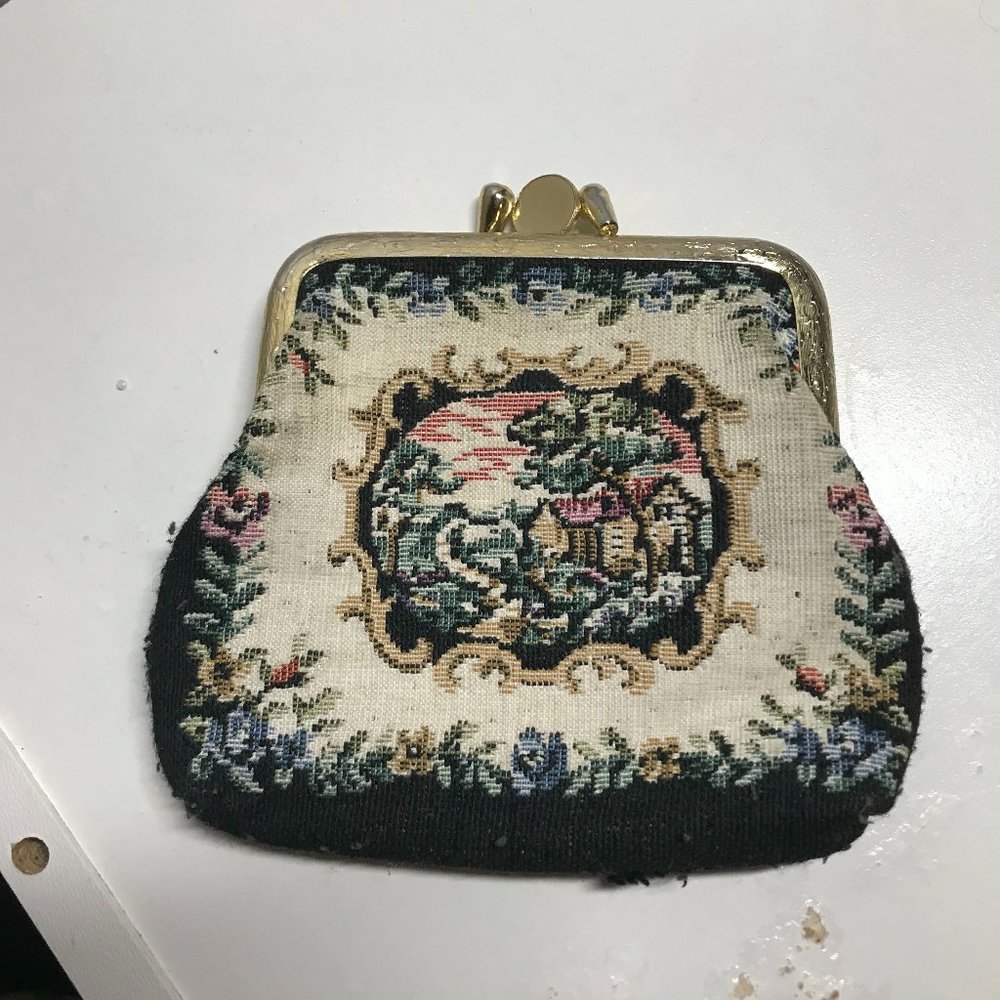 Vintage Embroidered Coin Purse Clutch